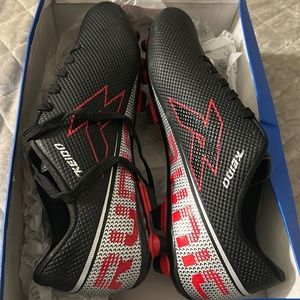 Soccer cleat for kids size 8 US New